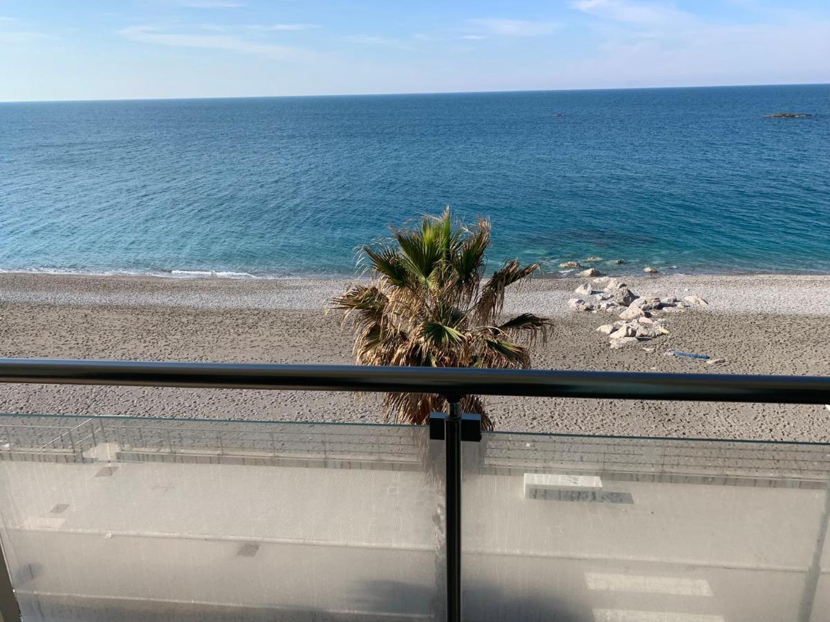 La Porta Delle Eolie Apartment Capo d'Orlando Luaran gambar